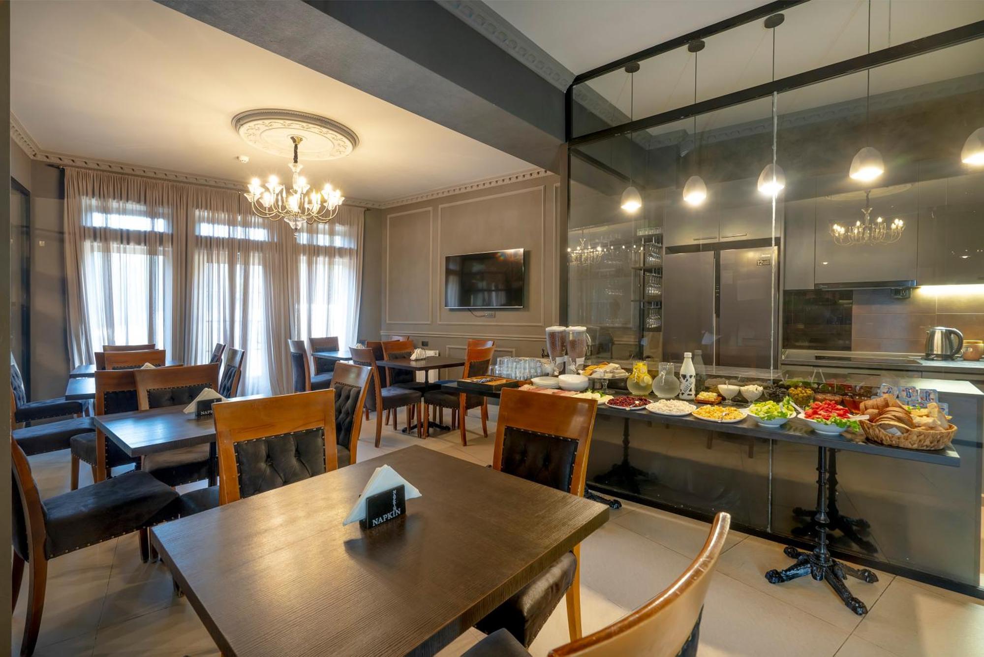 Hotel Piazza Tbilisi ภายนอก รูปภาพ