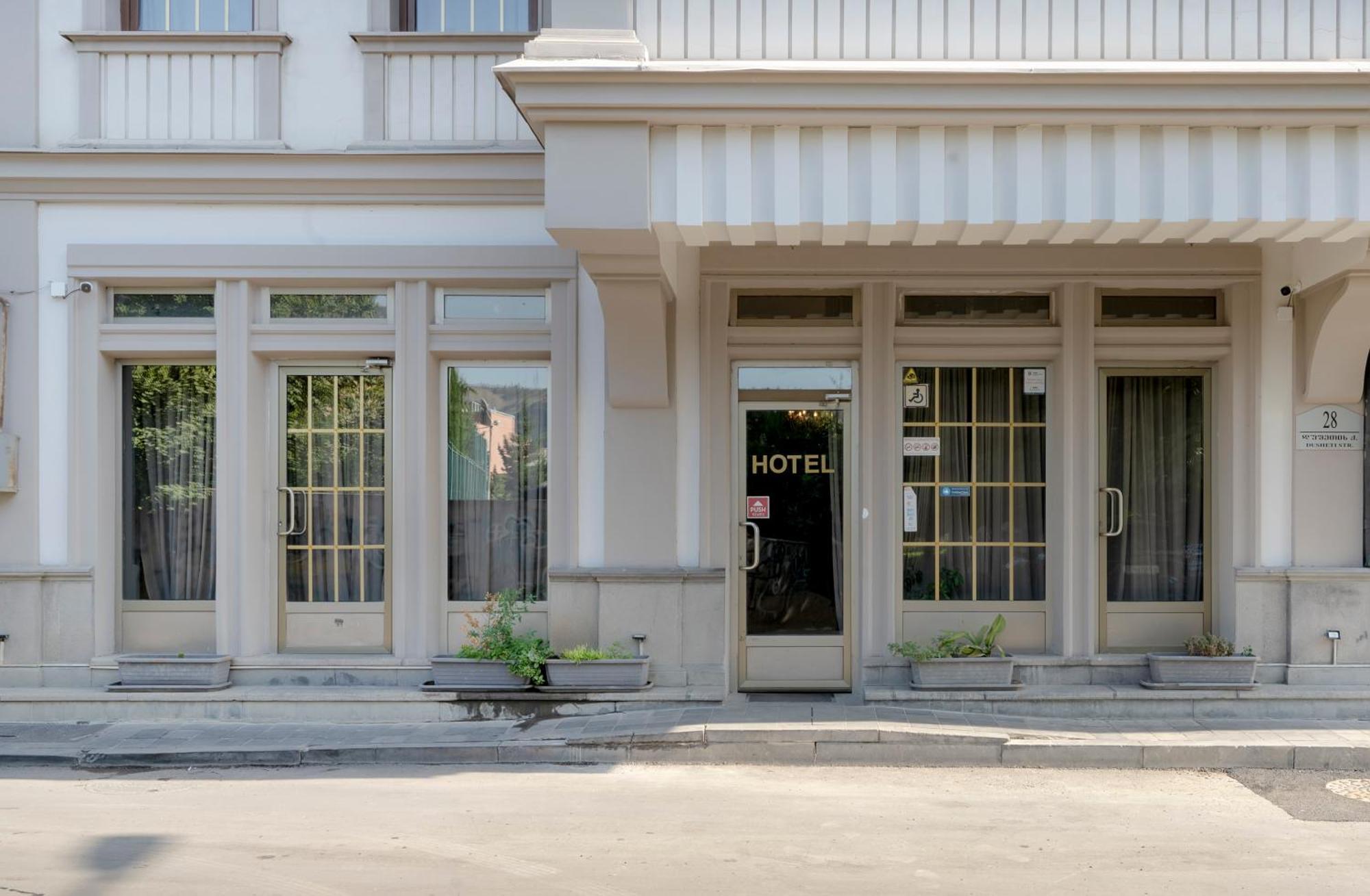 Hotel Piazza Tbilisi ภายนอก รูปภาพ
