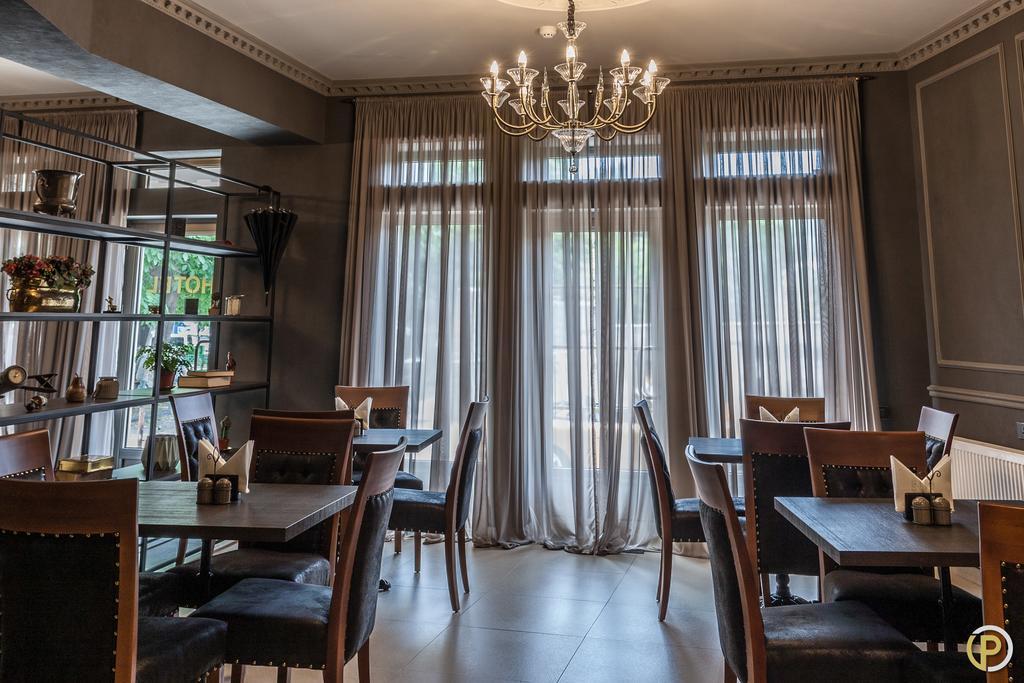 Hotel Piazza Tbilisi ภายนอก รูปภาพ
