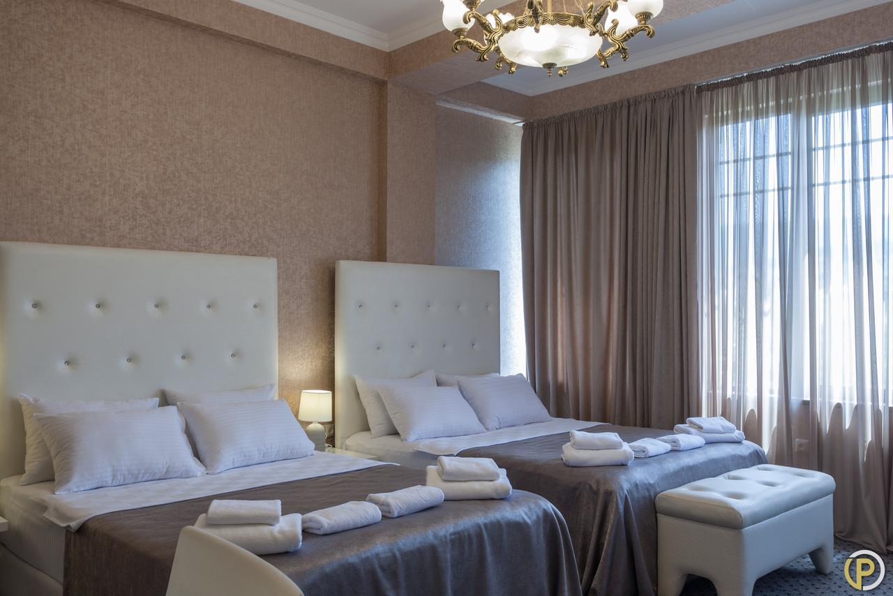 Hotel Piazza Tbilisi ภายนอก รูปภาพ